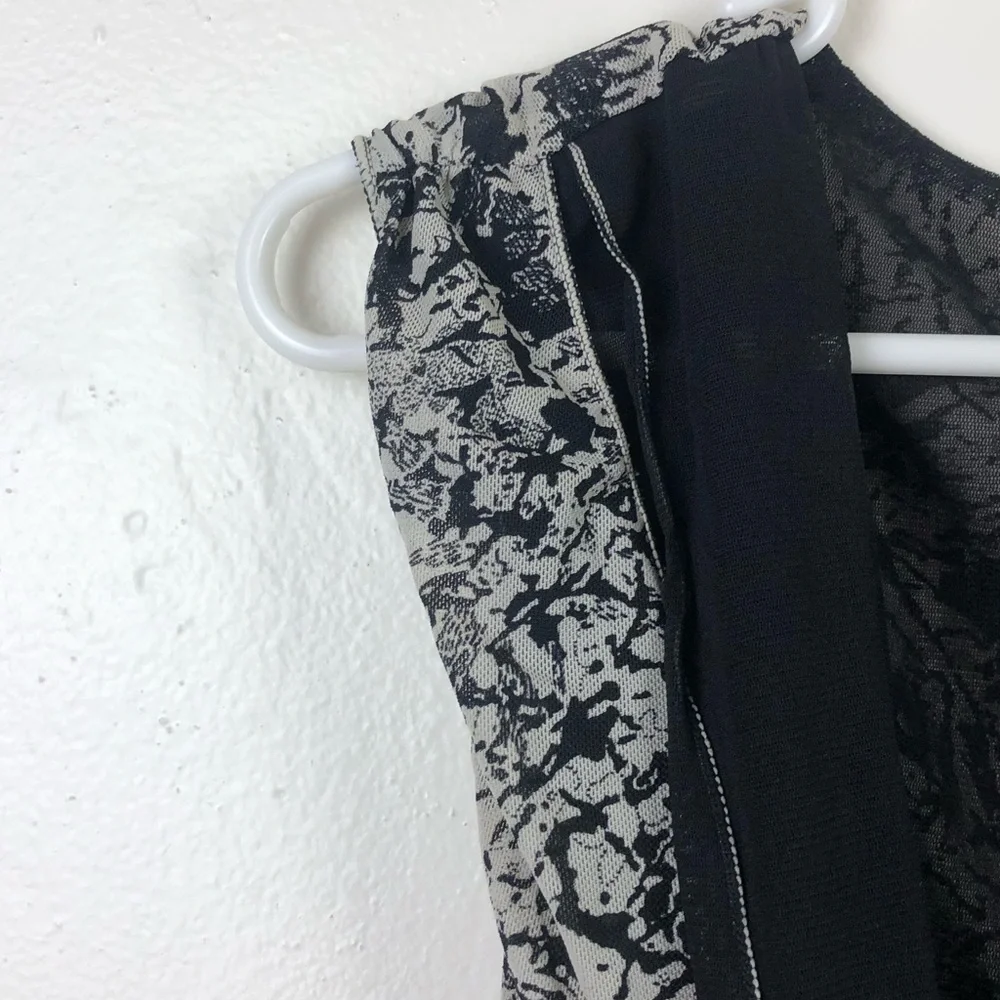 Max Studio Beautiful Short Sleeve Top - Picture 3 of 5